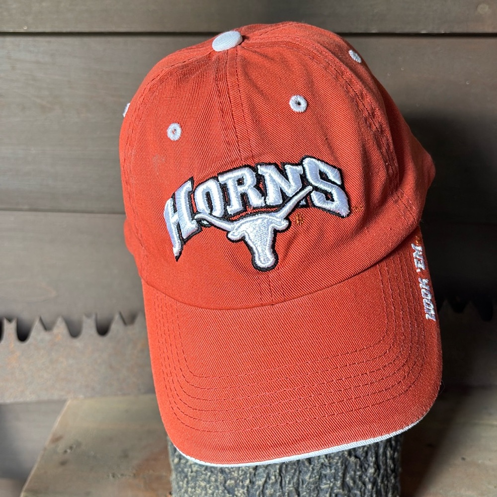 TEXAS Longhorns “Hook ‘em” Adjustable Collegiate Unisex Cap - Freshly Laundered